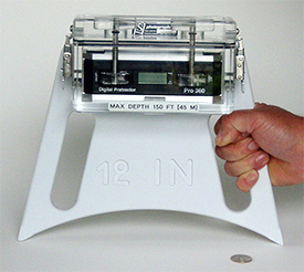 Goniometer used to record hull curvature.