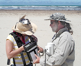 Agnes Milowka and David Van Zandt gearing up to mag the beach.