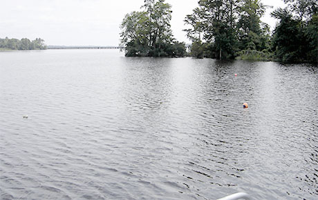 ECU dive barge