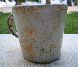 Course earthenware cup.