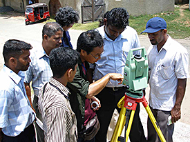 Tamura-san showing us how to zero set the Total Station. 