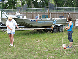 Lynne and Amanda practicing circle searches.